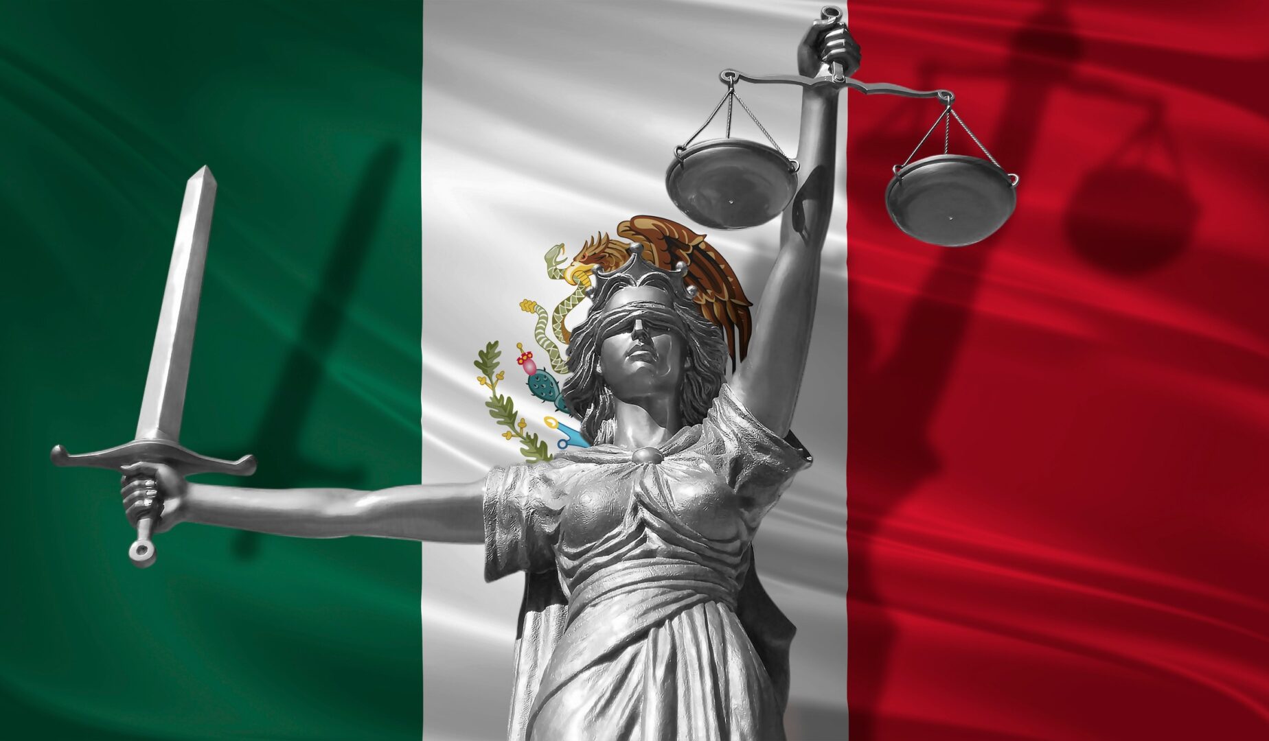 Iván Ernesto Báez Martínez critica la falta de estrategia legal en la política mexicana y propone una transformación jurídica estructurada.